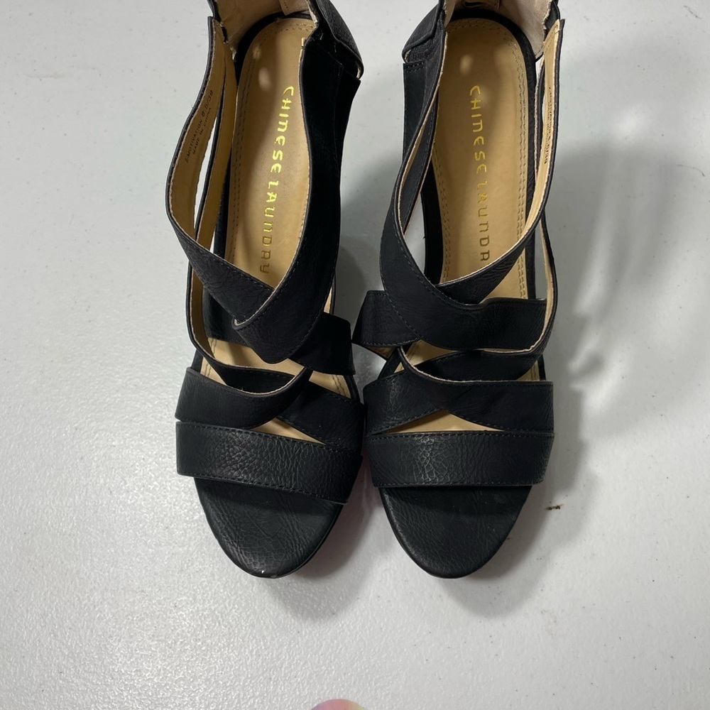 Chinese Laundry Black Strappy Heels Size 8.5 SB-25